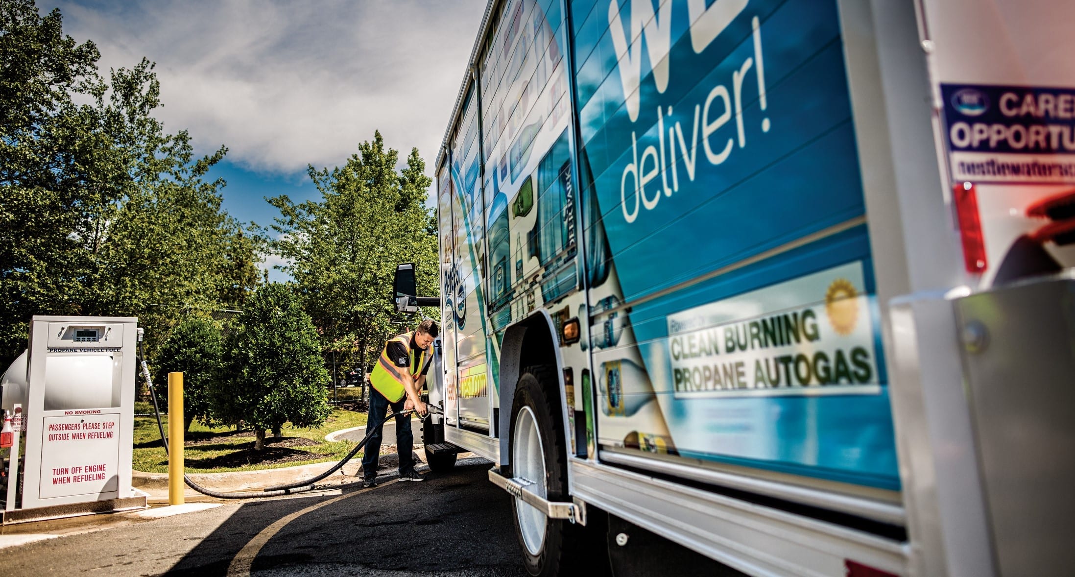 Image of fueling with propane autogas